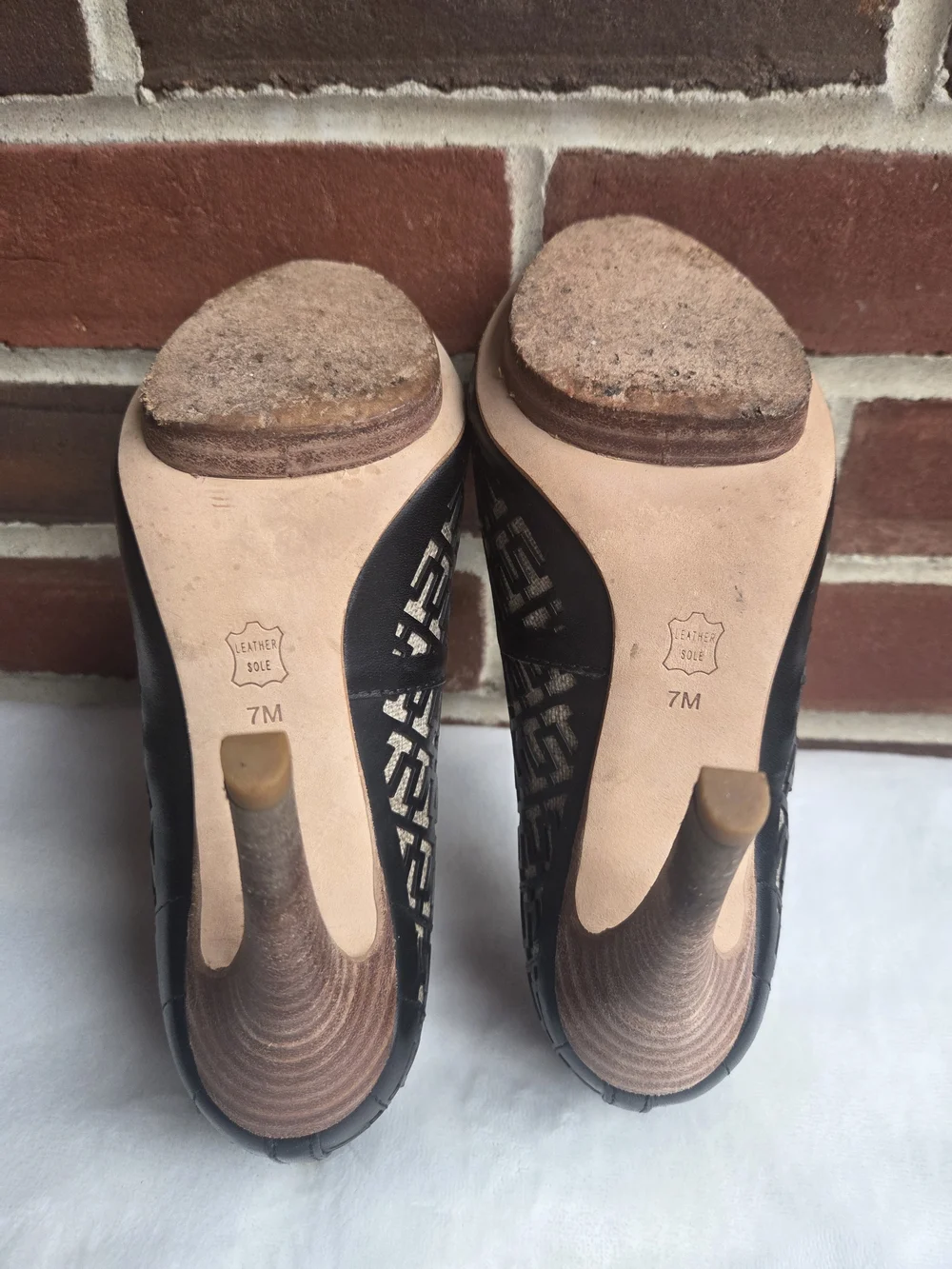 Tory Burch Black Monogram Peep Toe Leather Heels Size 7M